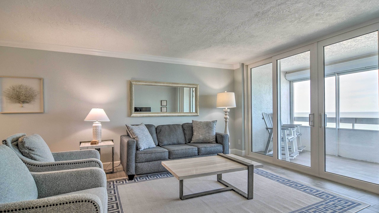 Photo of Livingroom in Redington Shores