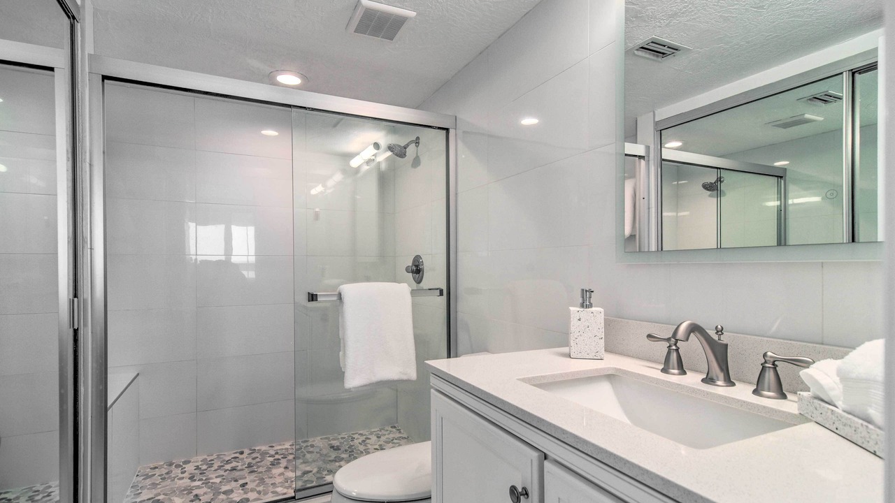 Photo of Bathroom in Redington Shores