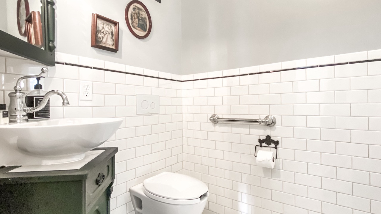 Photo of Bathroom in Historic Downtown Apalachicola