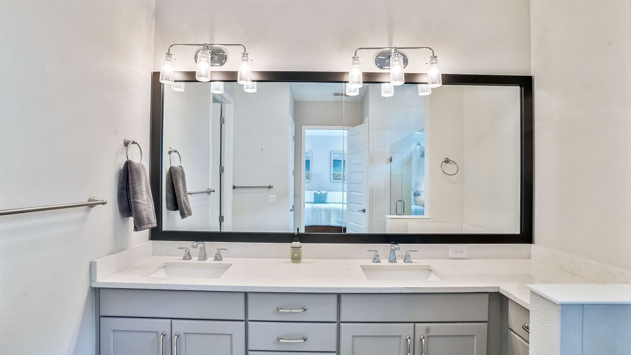Photo of Bathroom in Redington Beach