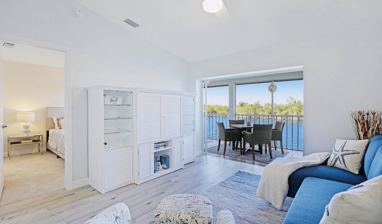 Photo of Livingroom in Hammock Bay