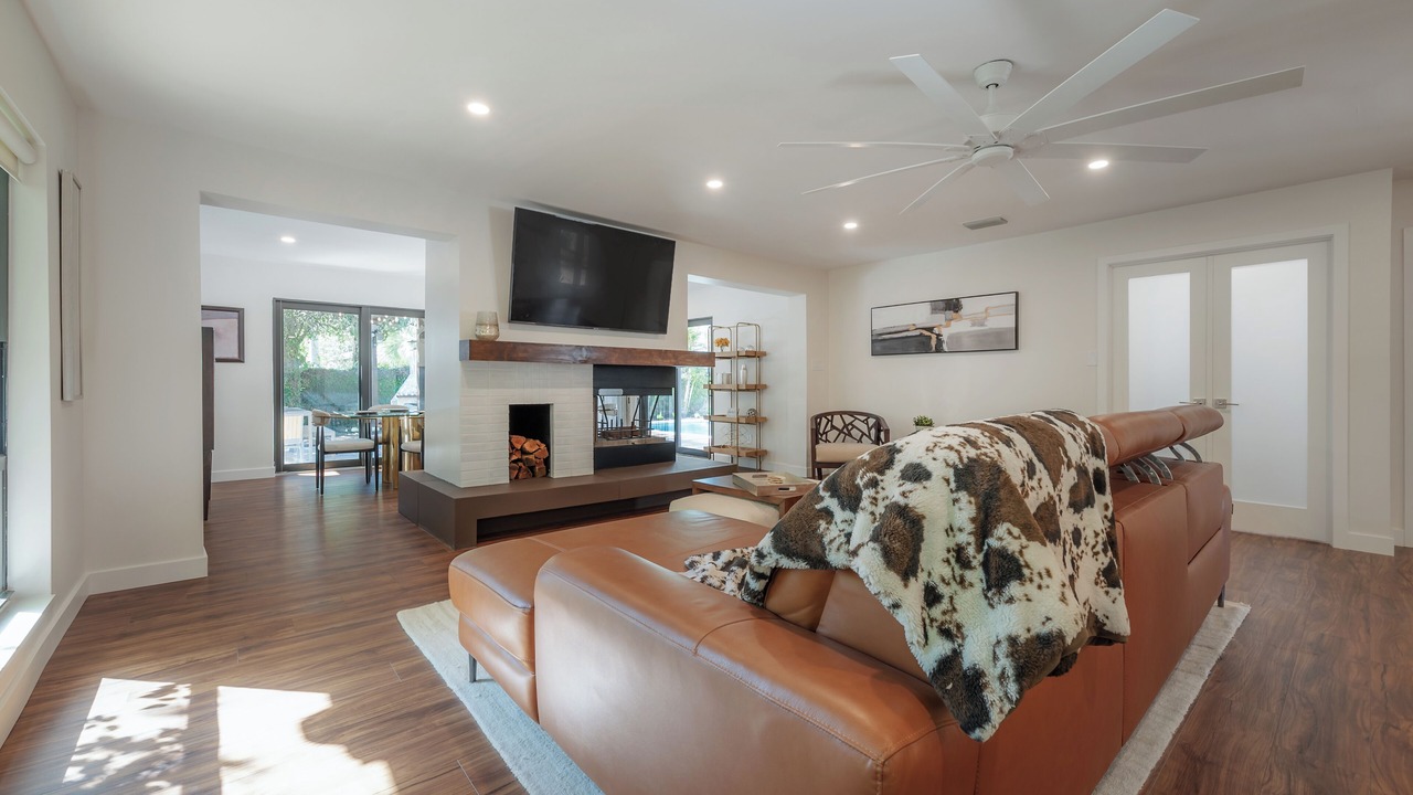 Photo of Livingroom in Beach Park