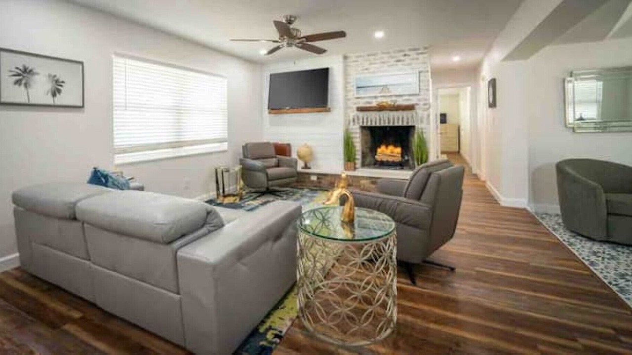 Photo of Livingroom in North River Shores