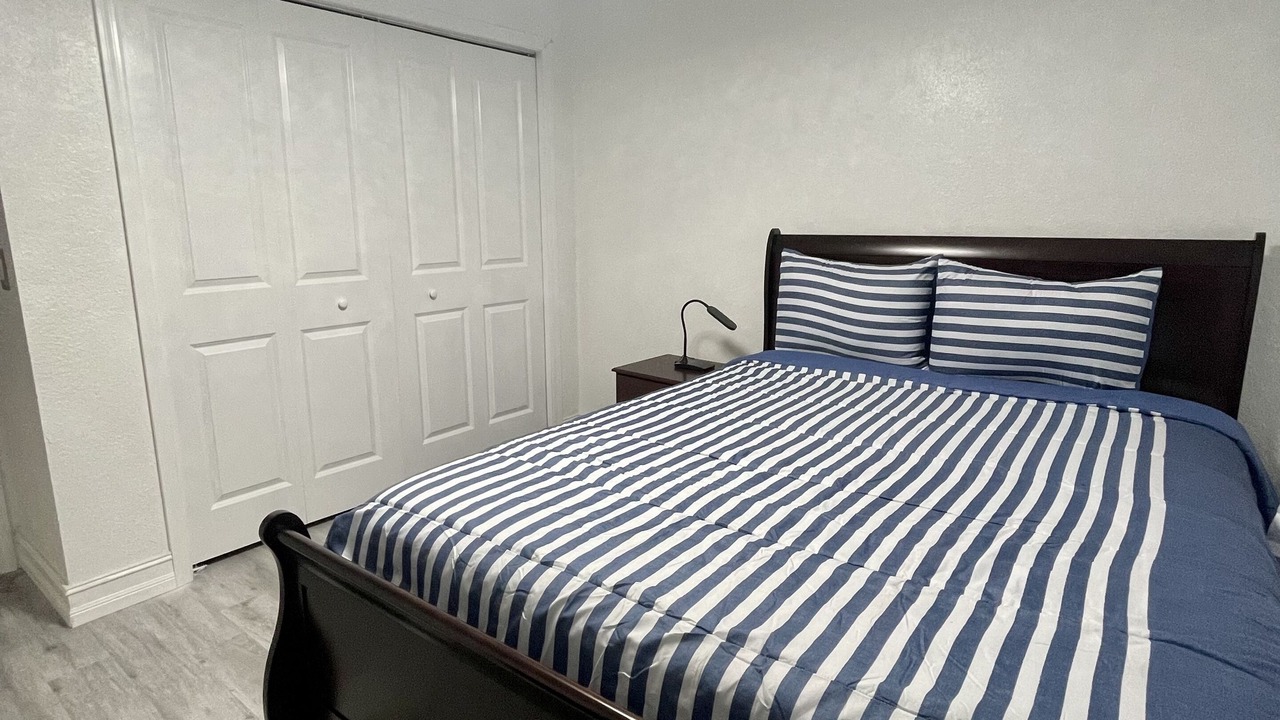Photo of Bedroom in Oak Ridge