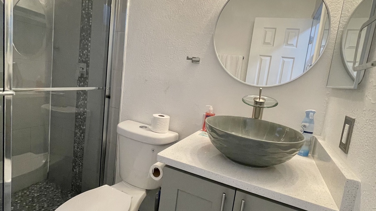 Photo of Bathroom in Oak Ridge