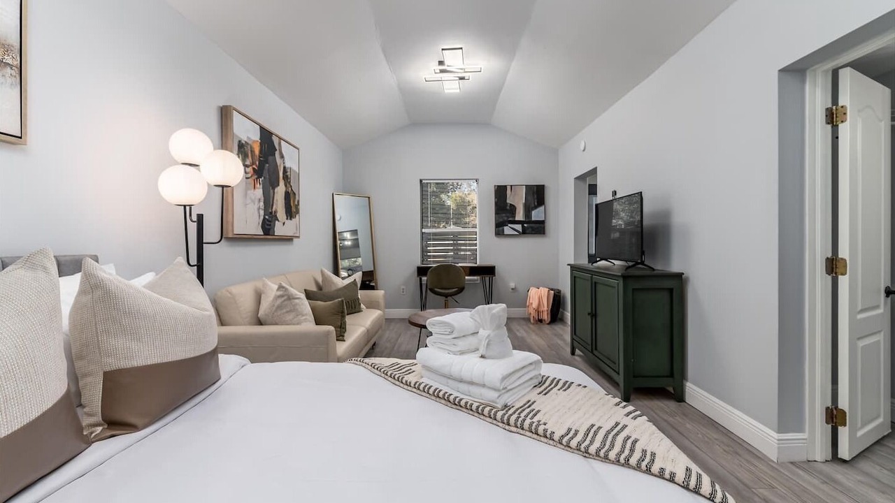 Photo of Bedroom in Old Seminole Heights