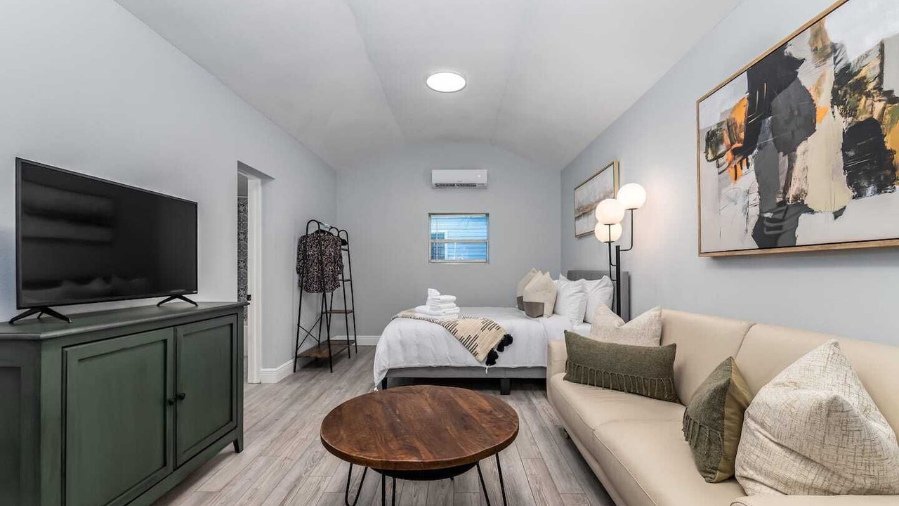 Photo of Livingroom in Old Seminole Heights