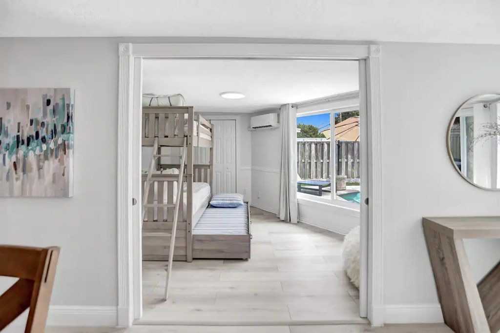 Photo of Bedroom in Garden Isles