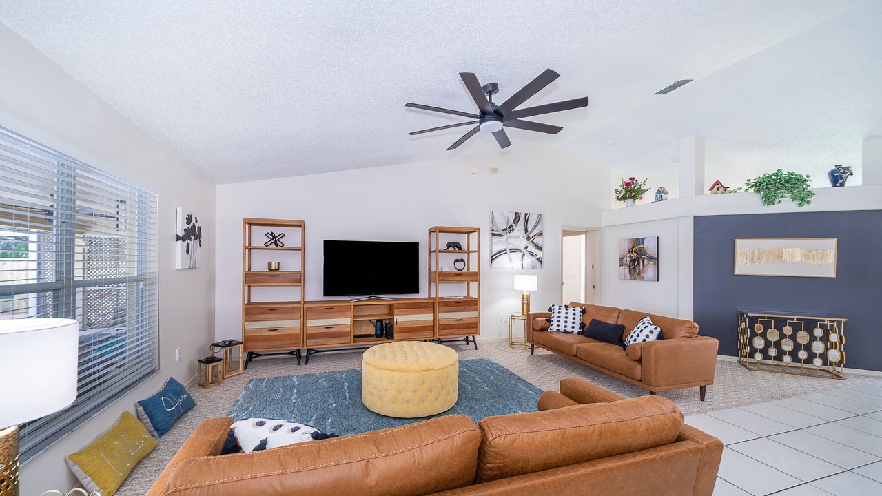 Photo of Livingroom in Sunridge Woods