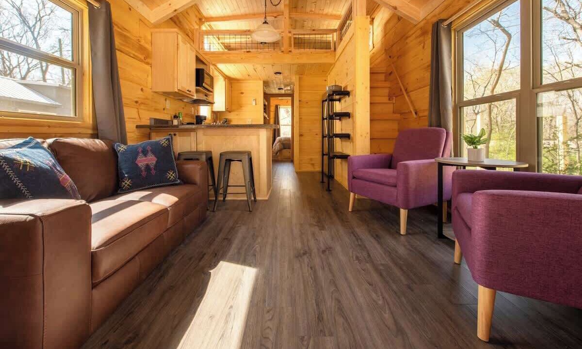 Photo of Livingroom in Lookout Valley Neighborhood Association