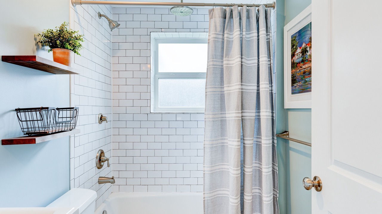 Photo of Bathroom in Neptune Beach