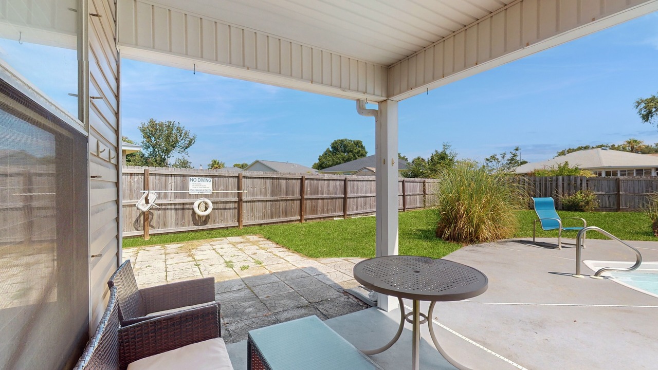 Photo of Patio Balcony in Emerald Shores