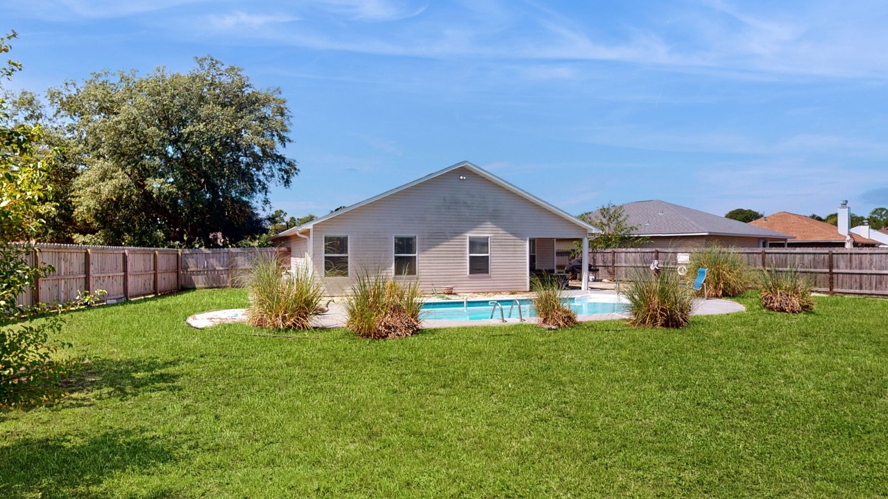 Photo of Outdoor in Emerald Shores