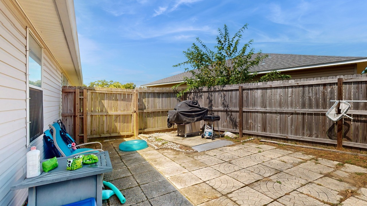Photo of Patio Balcony in Emerald Shores