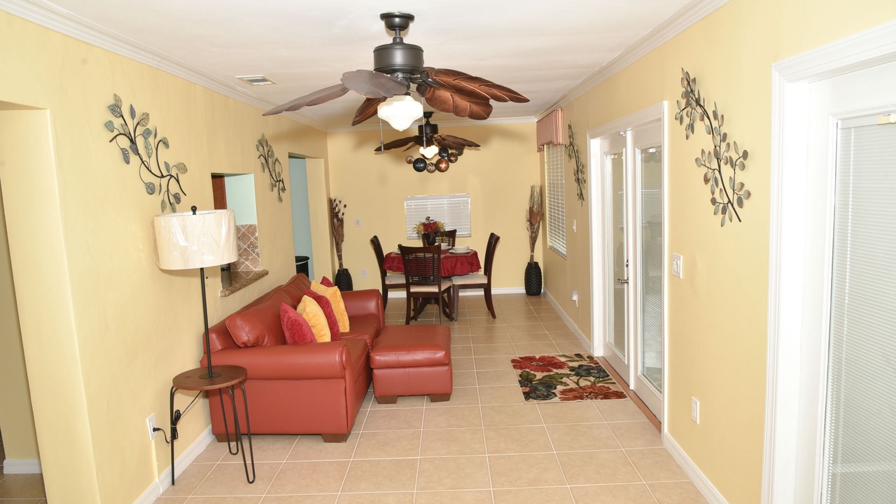 Photo of Livingroom in Sandalfoot Cove