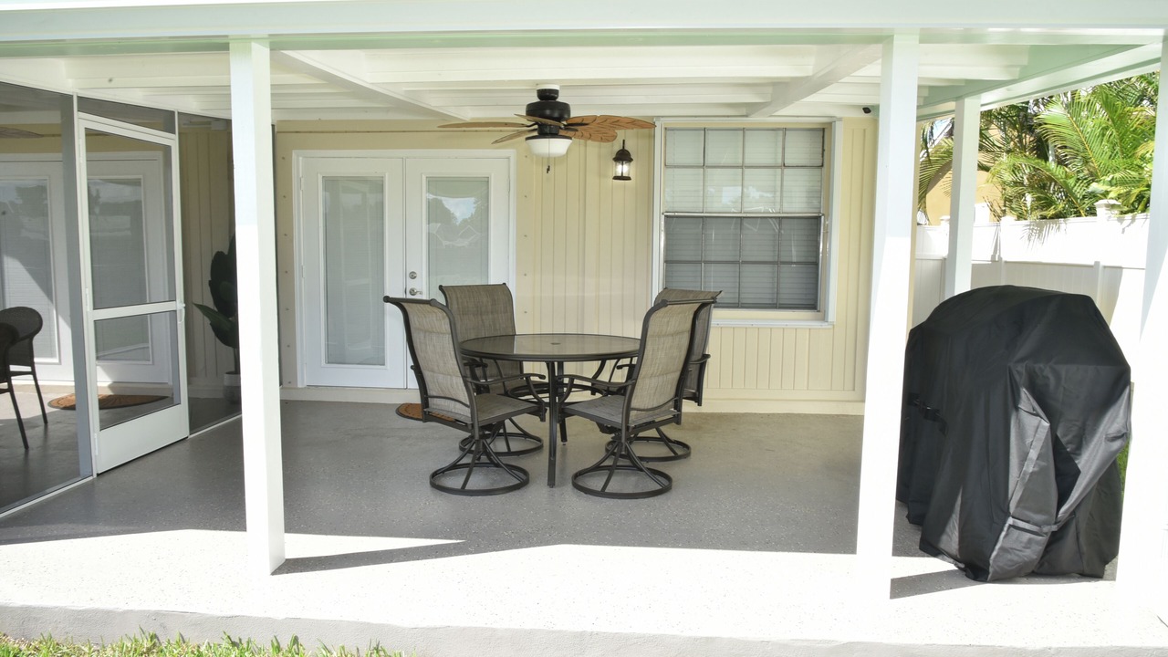 Photo of Outdoor in Sandalfoot Cove