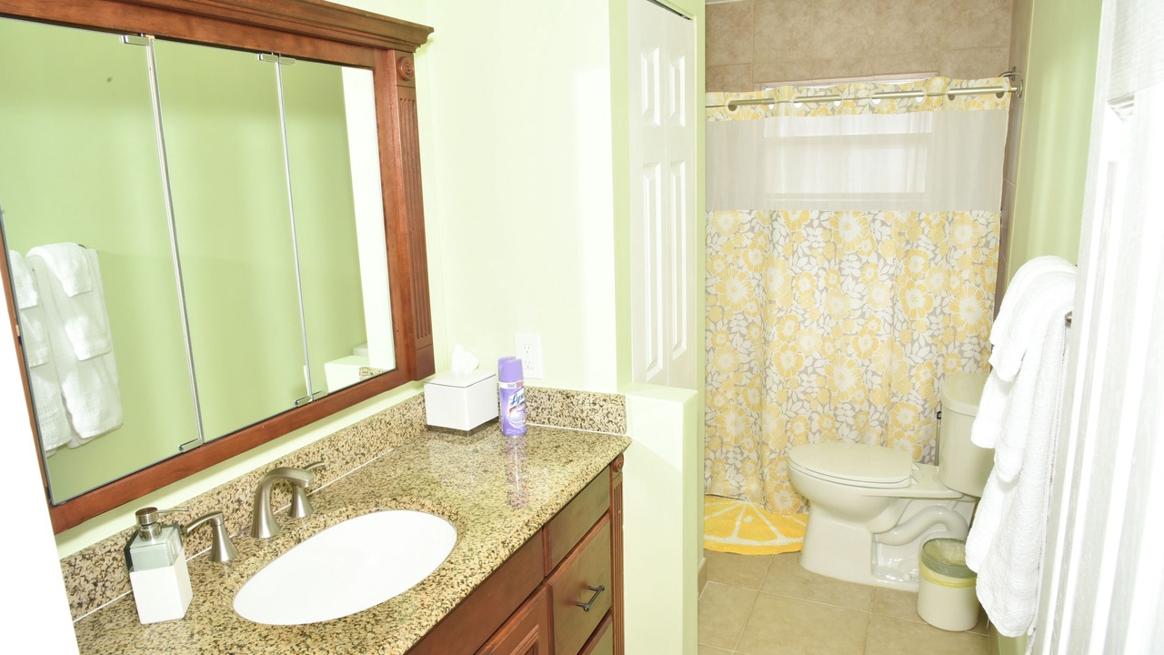 Photo of Bathroom in Sandalfoot Cove