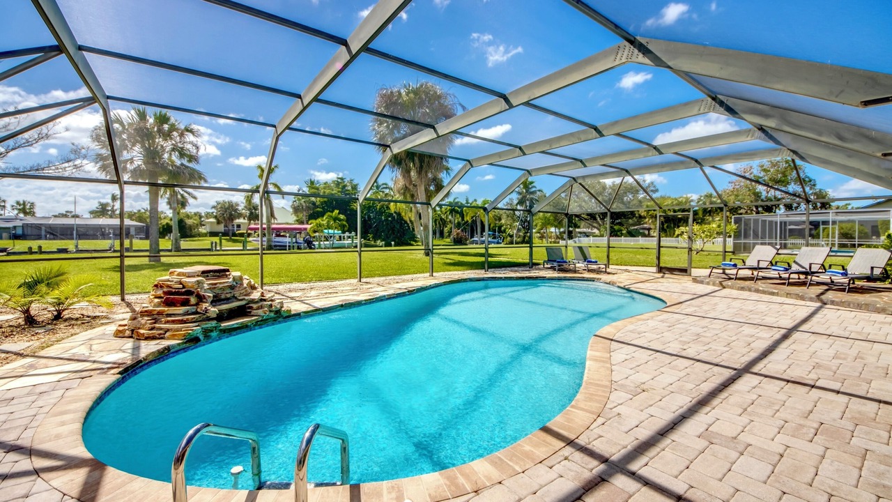 Photo of Outdoor in Lochmoor Waterway Estates