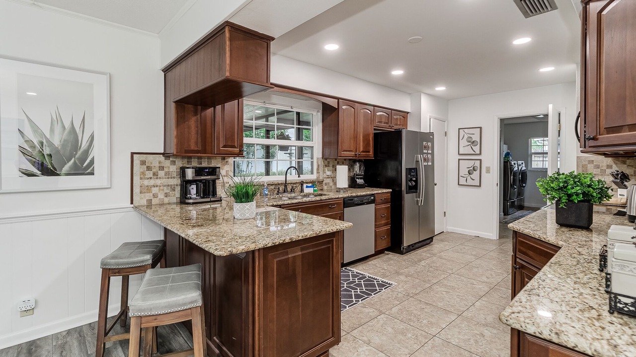 Photo of Kitchen in Cypress Gardens