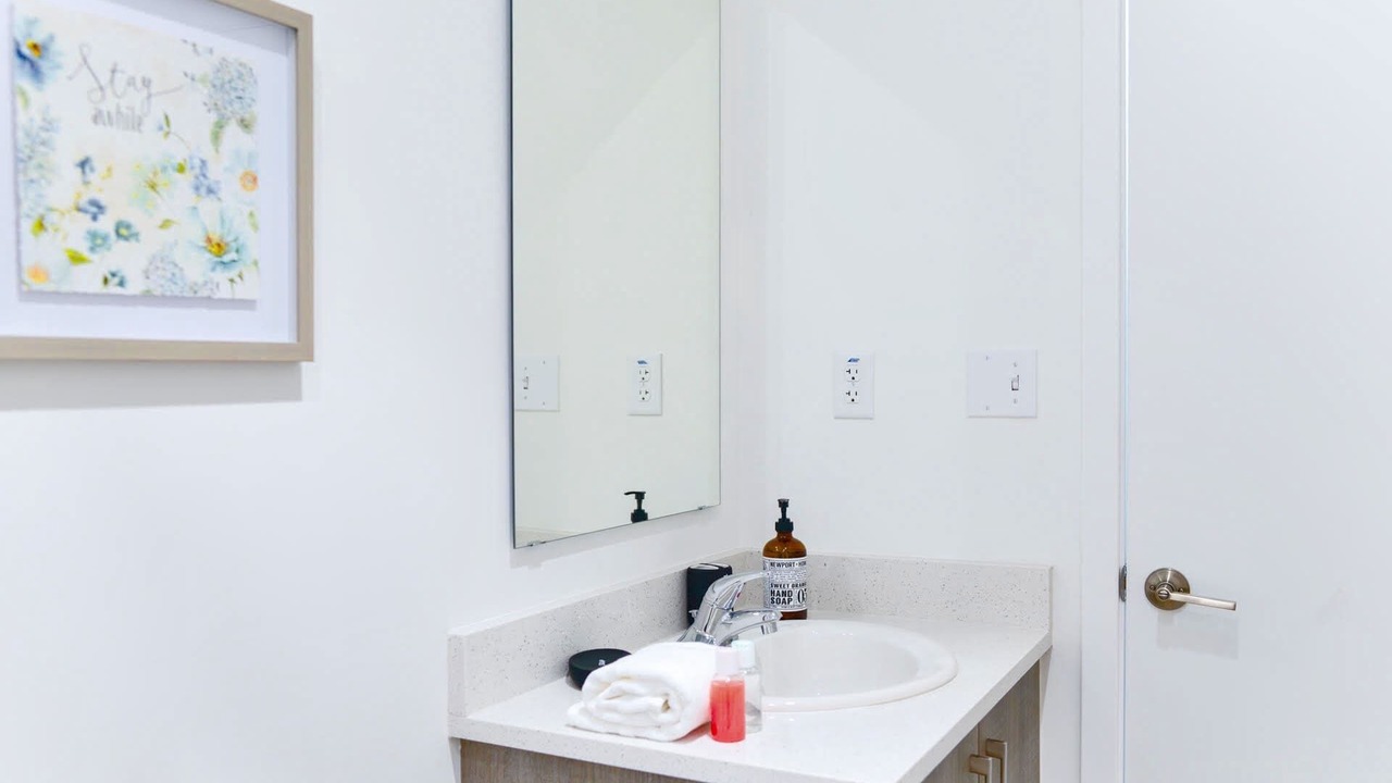 Photo of Bathroom in Golden Glades