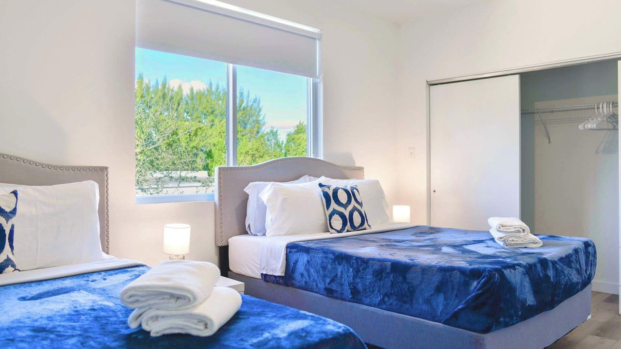 Photo of Bedroom in Golden Glades