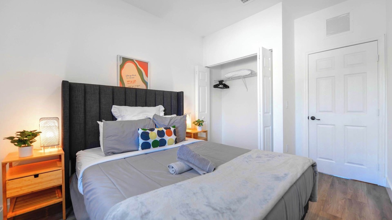 Photo of Bedroom in Allapattah