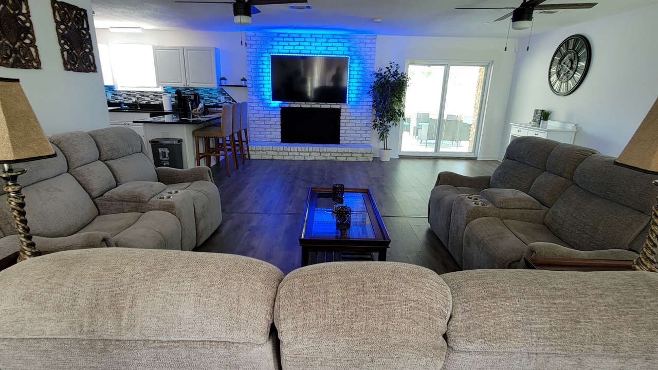 Photo of Livingroom in Northeast Pensacola