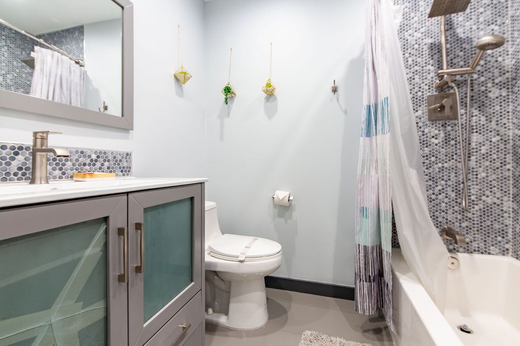 Photo of Bathroom in Golden Glades