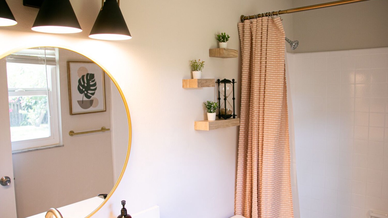 Photo of Bathroom in Indian River Estates