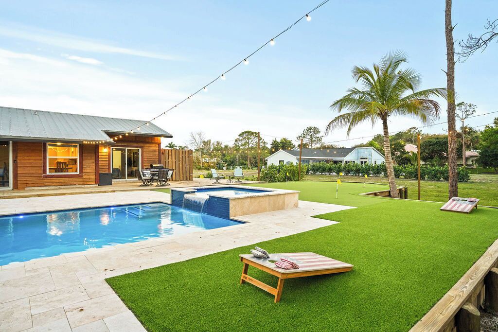 Photo of Outdoor in Jupiter Farms