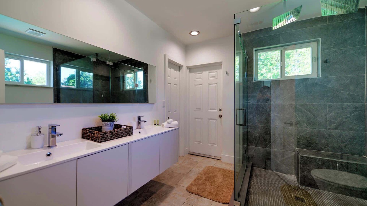 Photo of Bathroom in South Miami