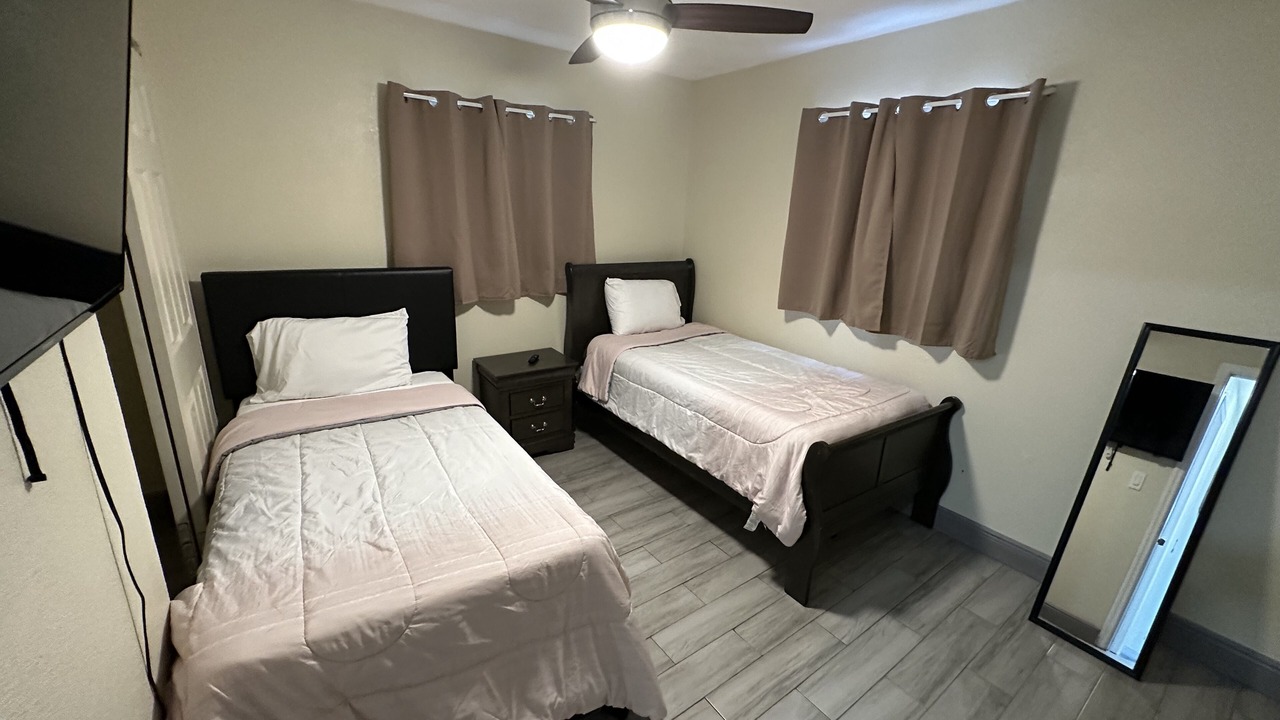 Photo of Bedroom in Oak Ridge