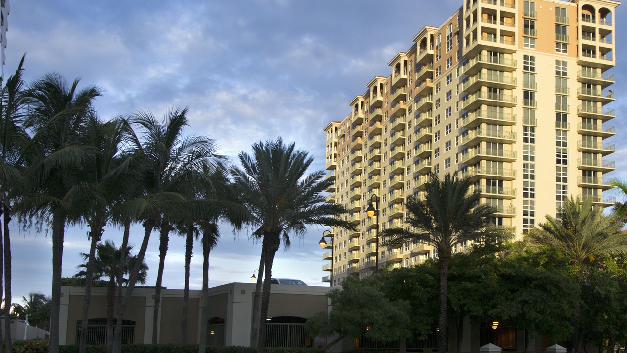 Photo of Outdoor in Hallandale Beach
