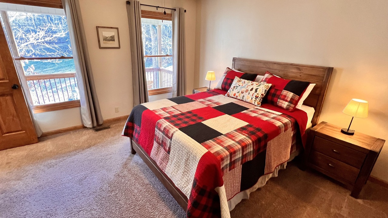 Photo of Bedroom in Sylva