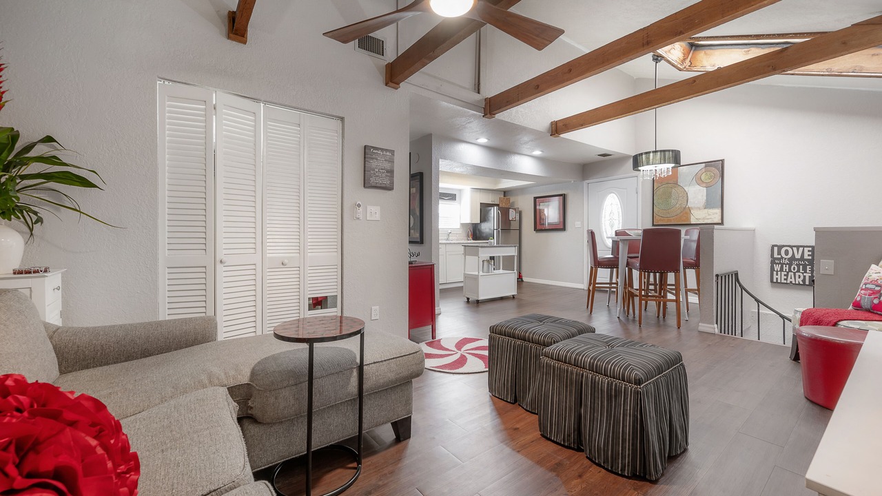 Photo of Livingroom in Seminole Heights