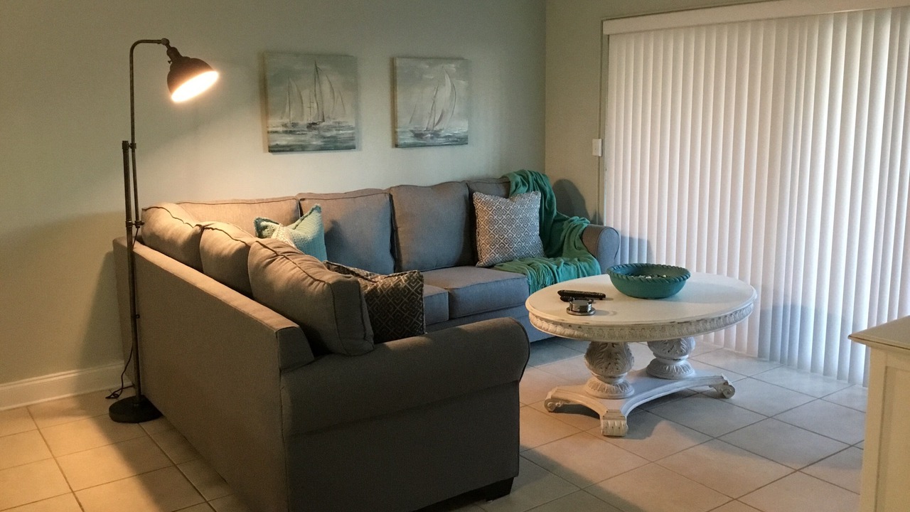 Photo of Livingroom in North Redington Beach