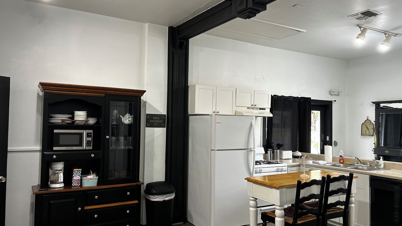 Photo of Kitchen in Historic District