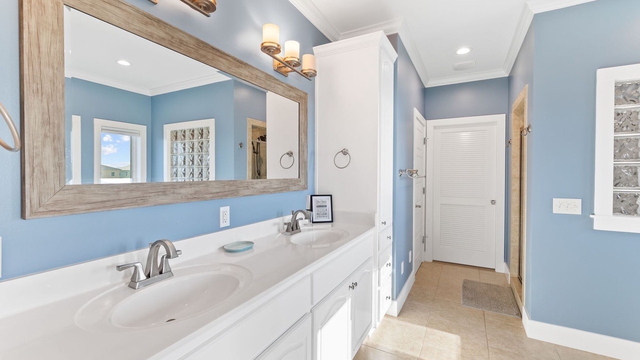 Photo of Bathroom in Seagrass