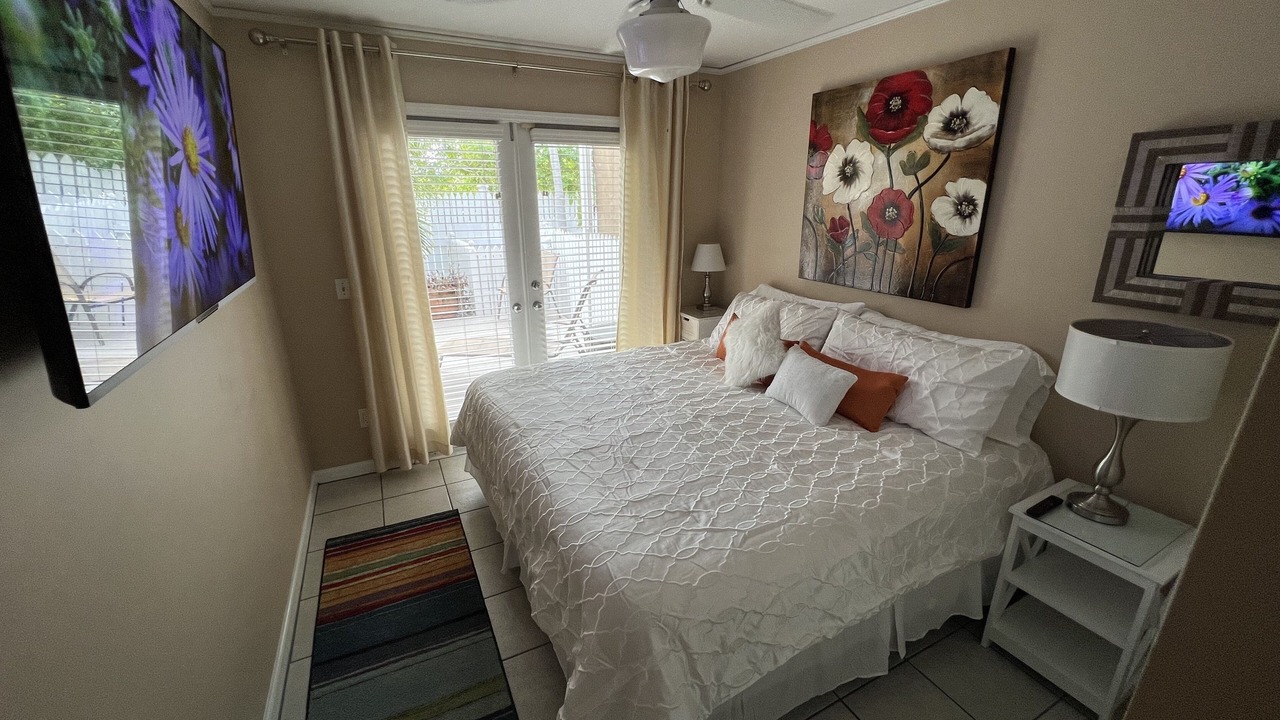 Photo of Bedroom in Truman Annex