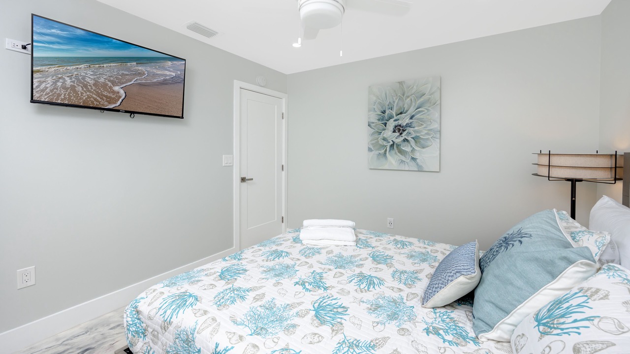 Photo of Bedroom in North Bay Hills