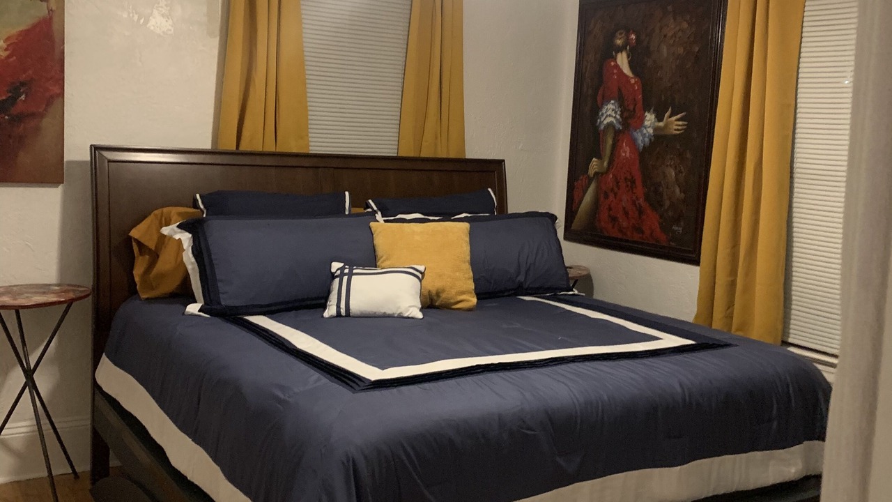 Photo of Bedroom in Hogan's Creek