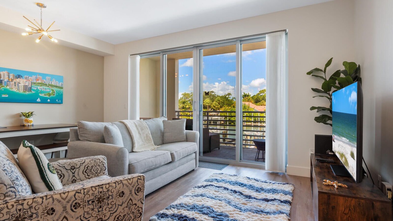 Photo of Livingroom in Central Sarasota
