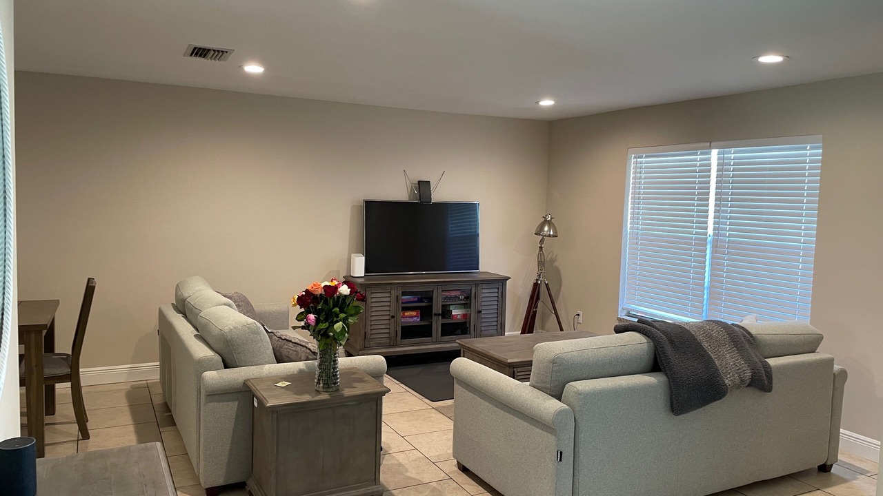 Photo of Livingroom in Cypress Lake