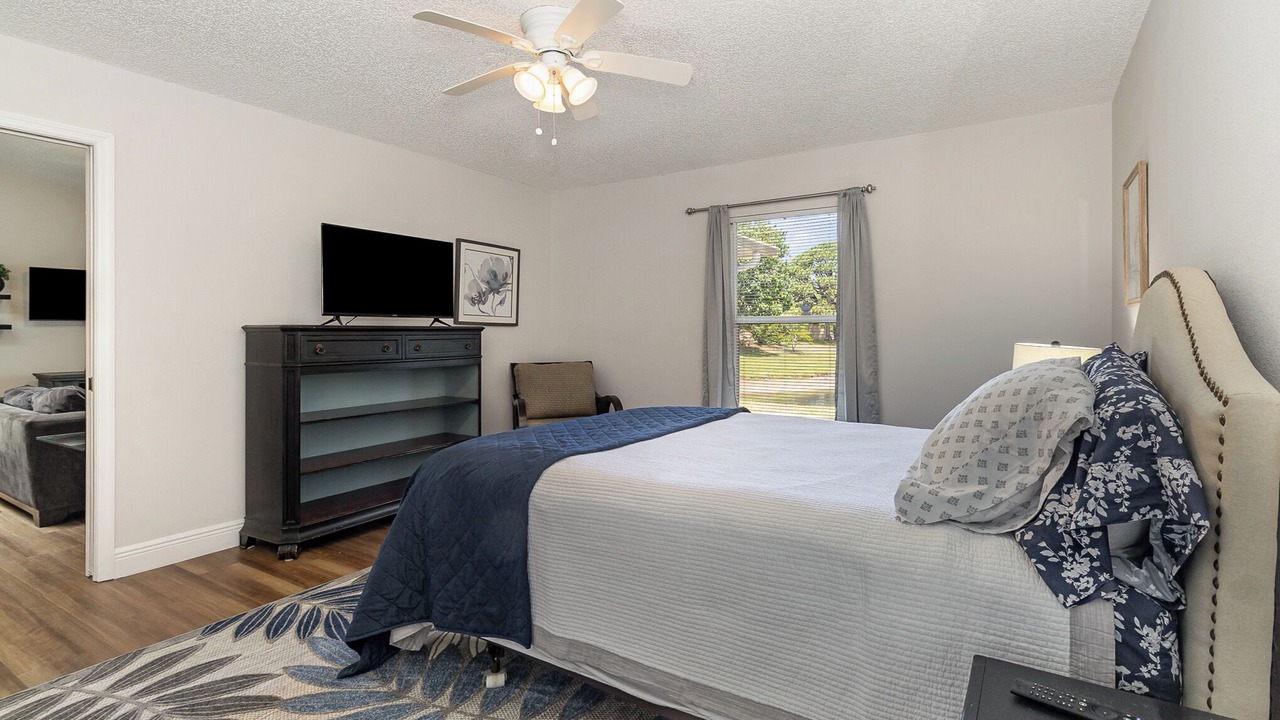 Photo of Bedroom in Interchange Square