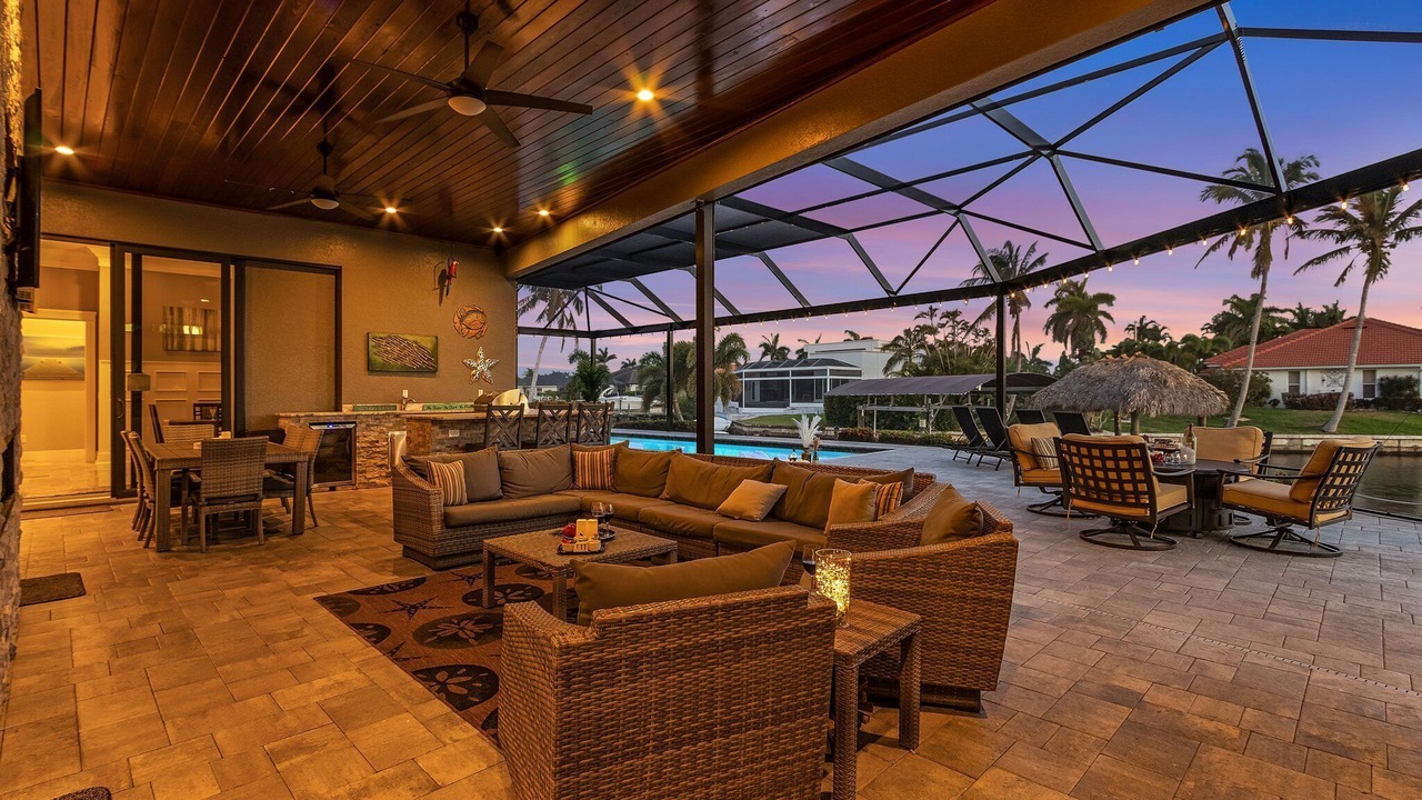 Photo of Outdoor in Pelican