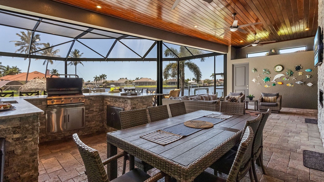 Photo of Outdoor in Pelican