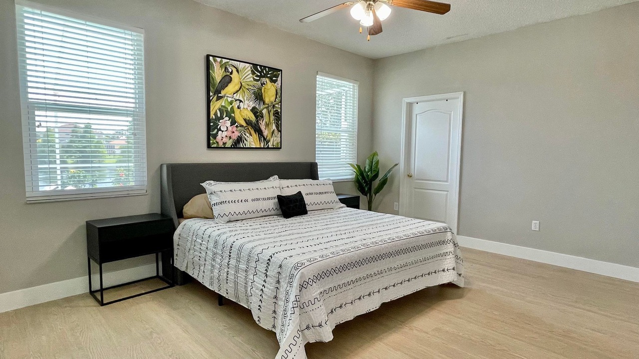 Photo of Bedroom in Lakeview Village