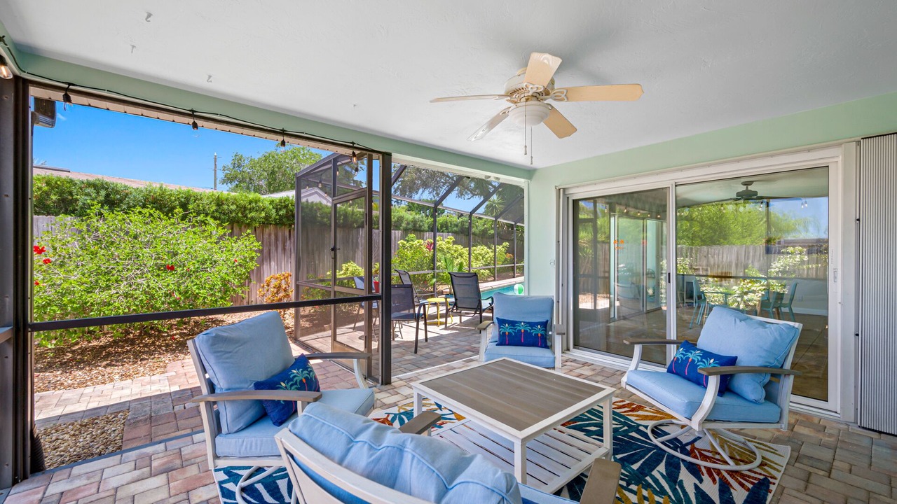 Photo of Outdoor in Harbor Hills