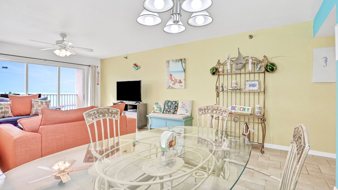 Photo of Livingroom in Independence Square