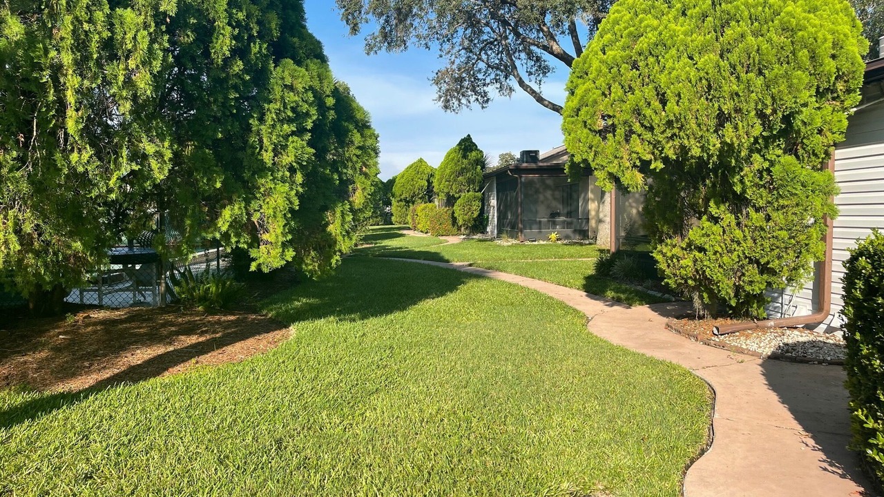 Photo of Outdoor in Sun 'N Lake